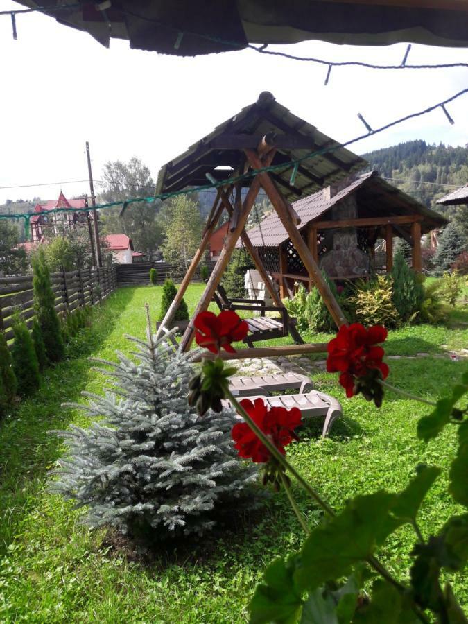 Cottage house Worochta Exterior foto
